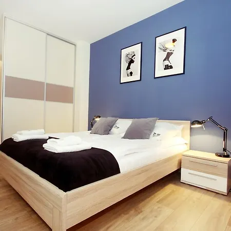 Livin Apartments Santocka