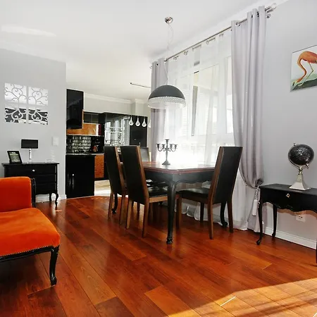 Livin Apartments Santocka